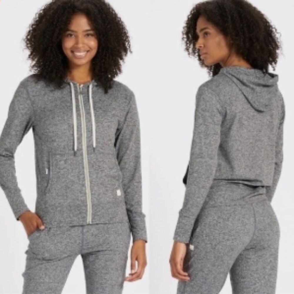 Like New! Vuori Halo Performance Hoodie Heather Gray Zip Up in Size XS